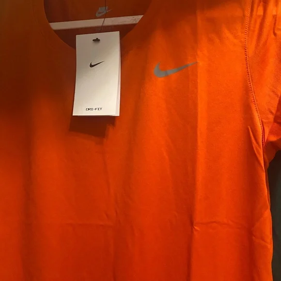 NIKE Women's Lot of M Medium Dri Fit T-Shirts New - Picture 9 of 12